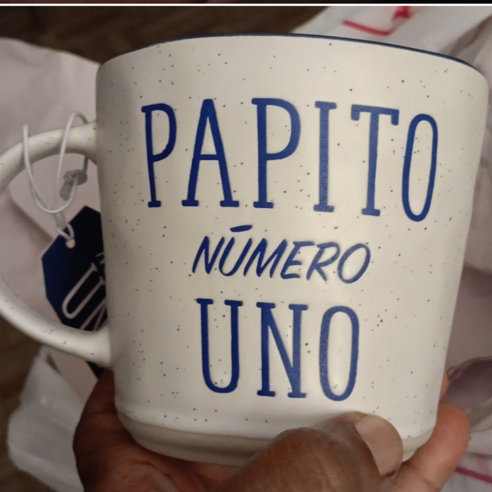 Papito NUMERO Uno mug